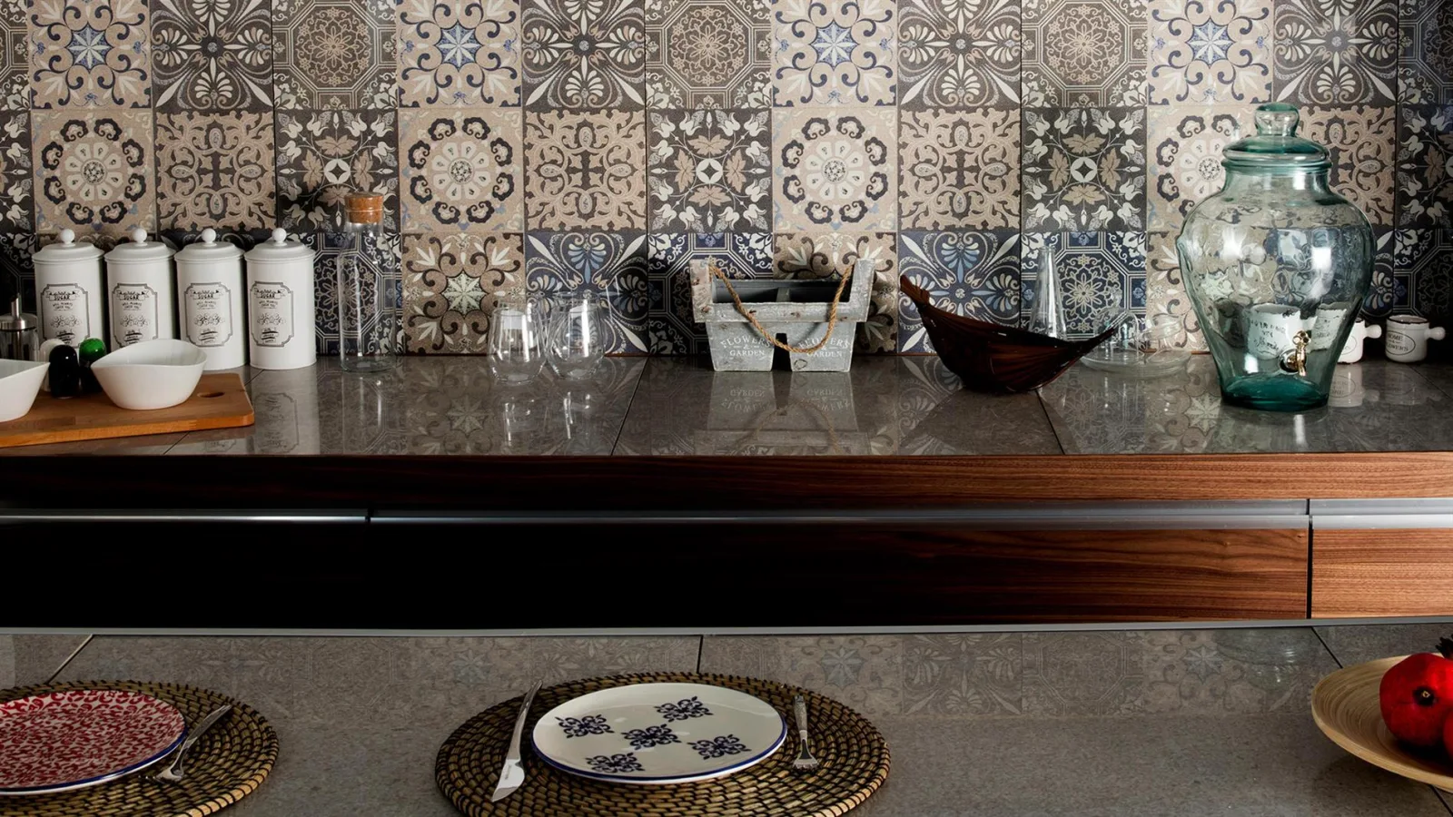 İZNİK Dekor 60x60 — 2